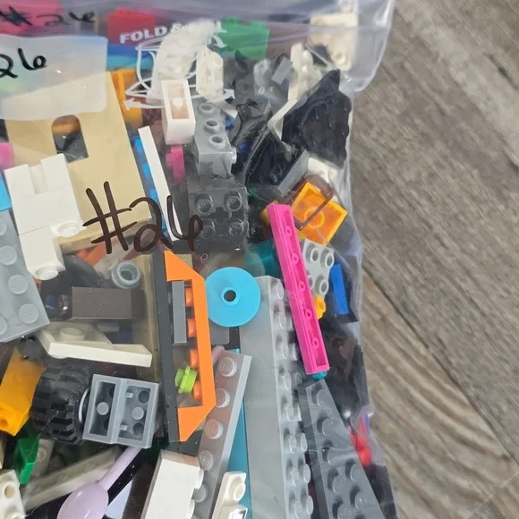 LEGO Mystery Grab Bag of Assorted Lego's| Mystery Bag #26 - Picture 3 of 10